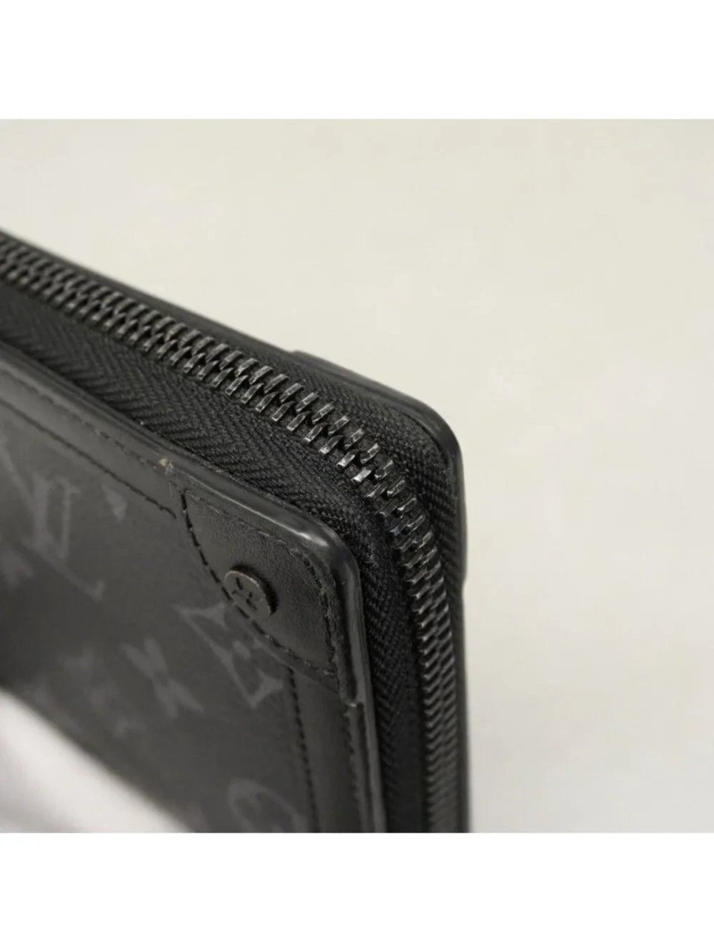 Louis Vuitton Wallet Monogram Eclipse zippy Black